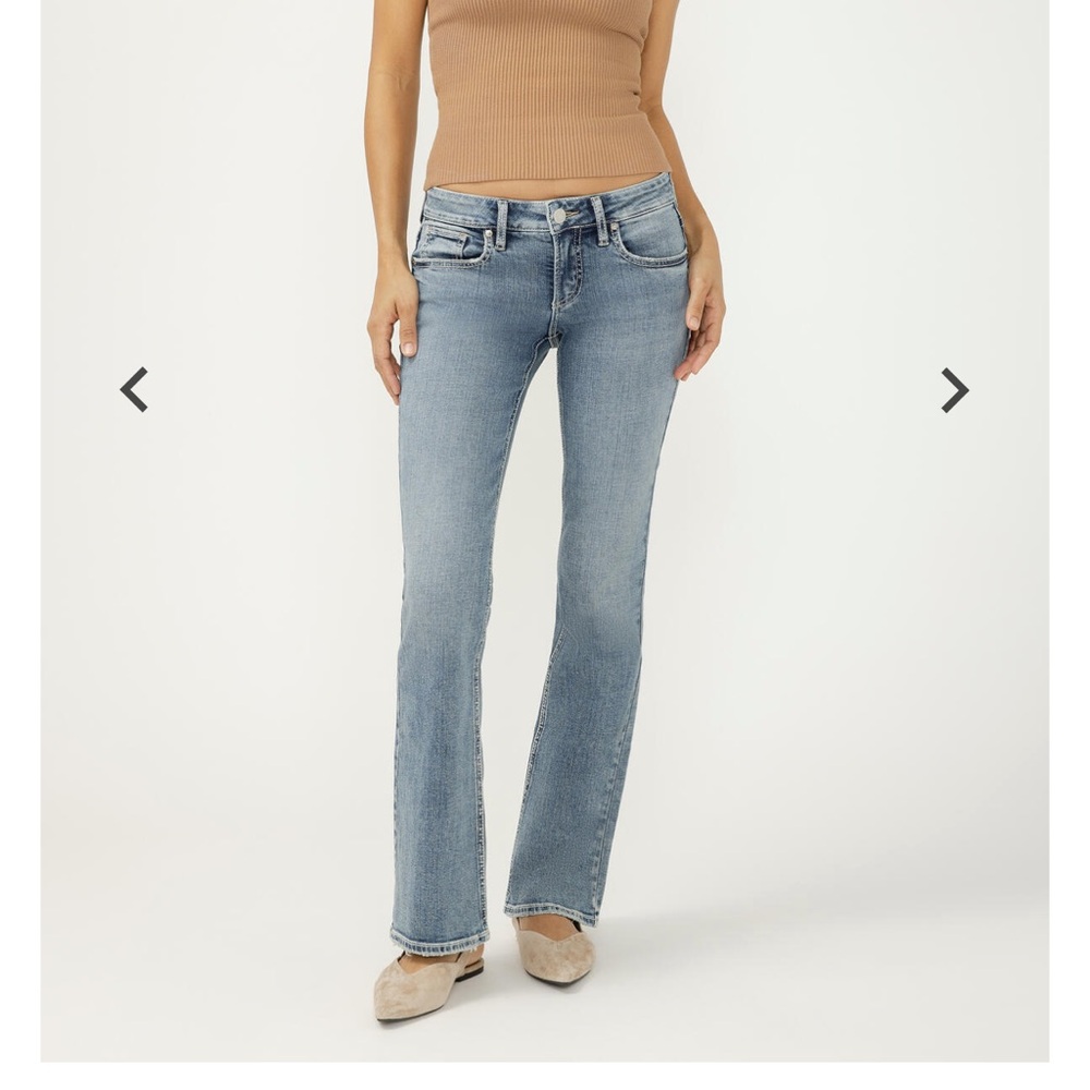 Silver Women's Low Rise Bootcut Jeans 28x31